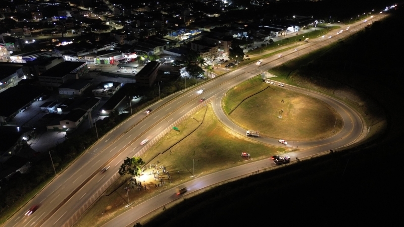 Itaúna ganha nova iluminação no trevo da Rua Silva Jardim após 14 anos de espera